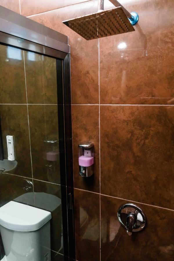 Hotel Naomi City Center บากาลาร์ ภายนอก รูปภาพ